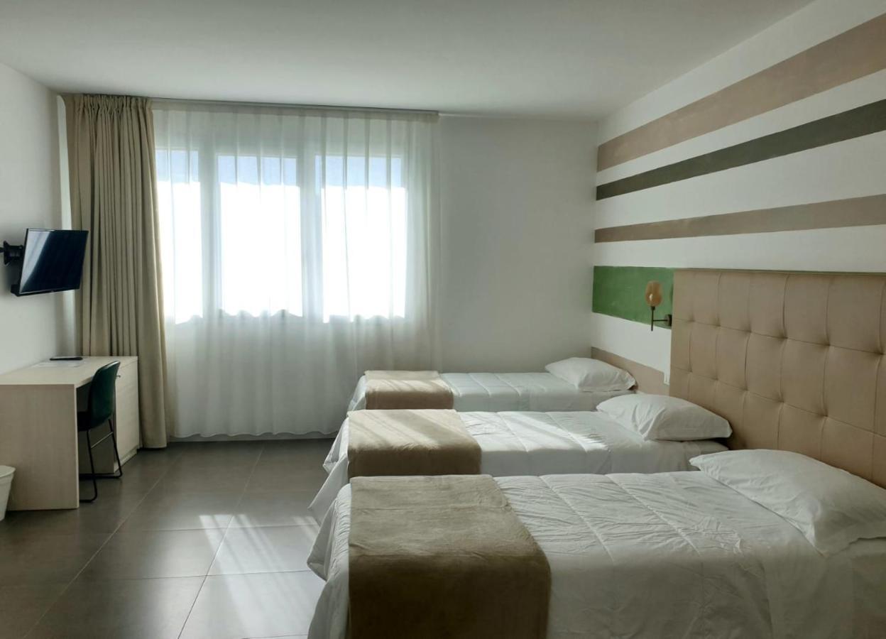 Hotel Grel Chiaramonte Gulfi Buitenkant foto
