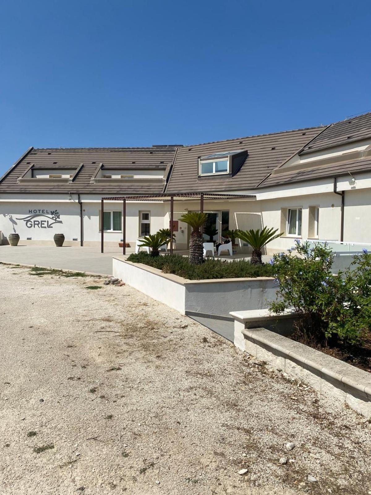 Hotel Grel Chiaramonte Gulfi Buitenkant foto